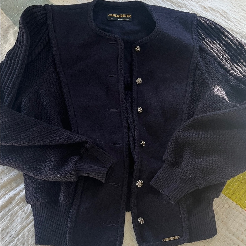 Vintage  Geiger of Australia wool navy blue size  42 100% pure wool